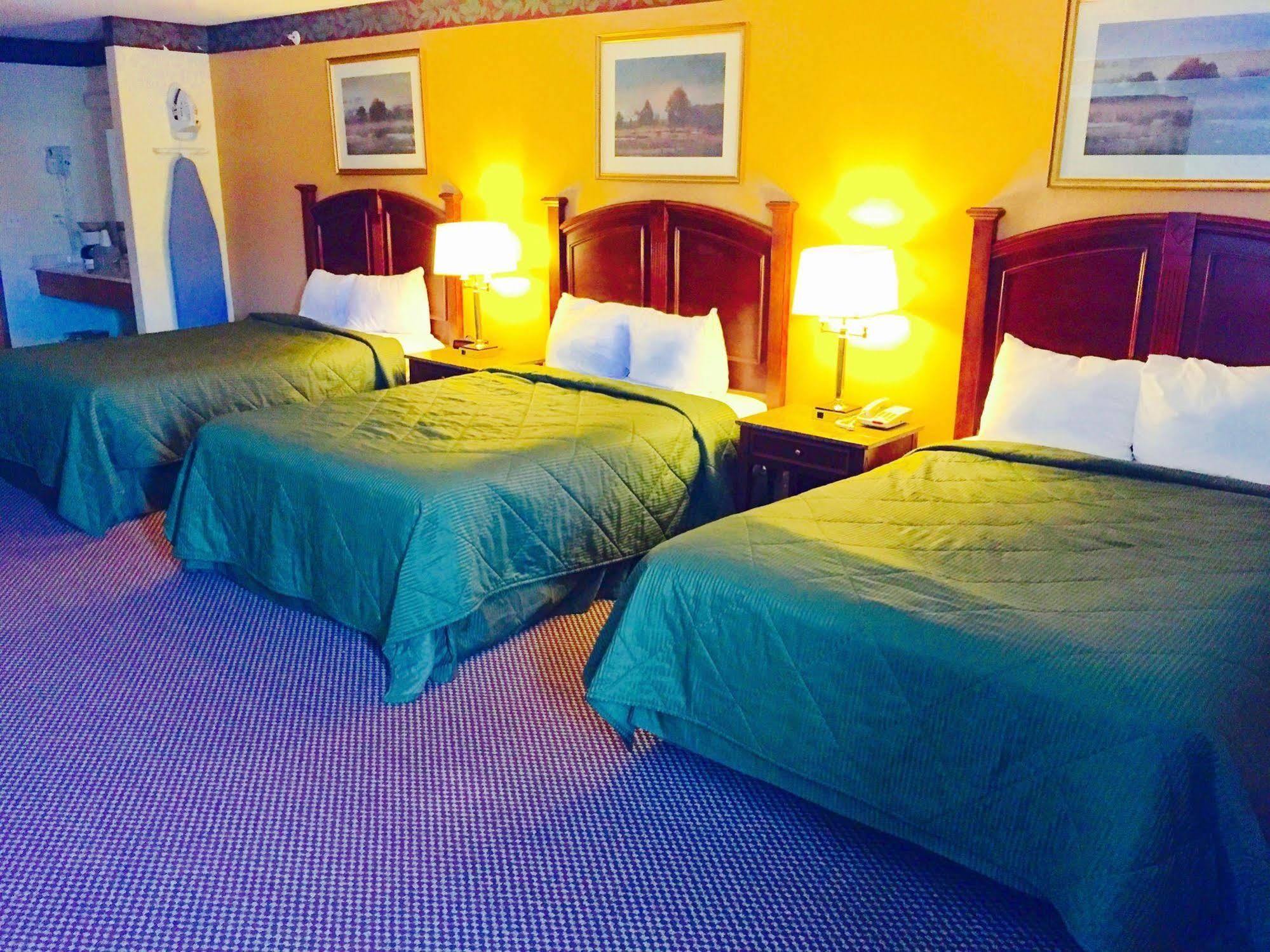 Executive Inn And Suites 와우케간 외부 사진